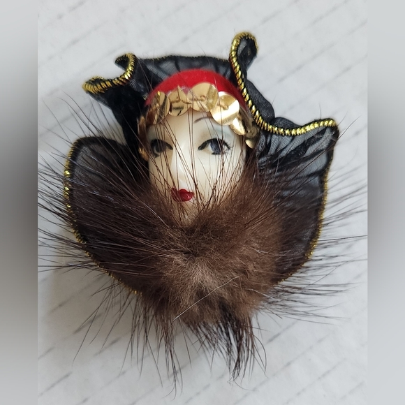 Vintage flapper lady head pin - Picture 1 of 4